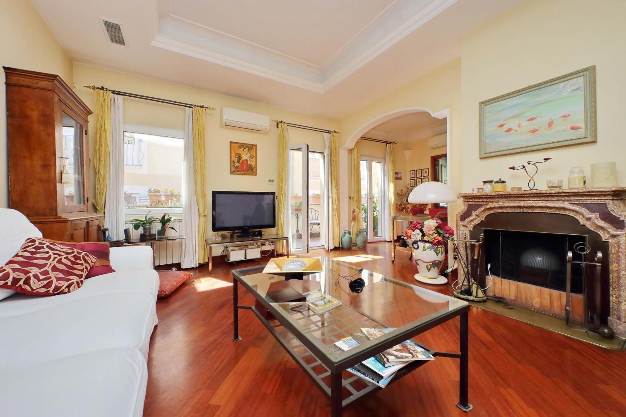 4Bnb - Luxury Trevi Apartment W Terrace โรม ภายนอก รูปภาพ