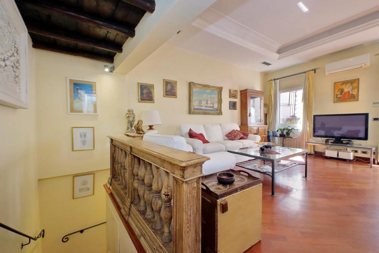 4Bnb - Luxury Trevi Apartment W Terrace โรม ภายนอก รูปภาพ