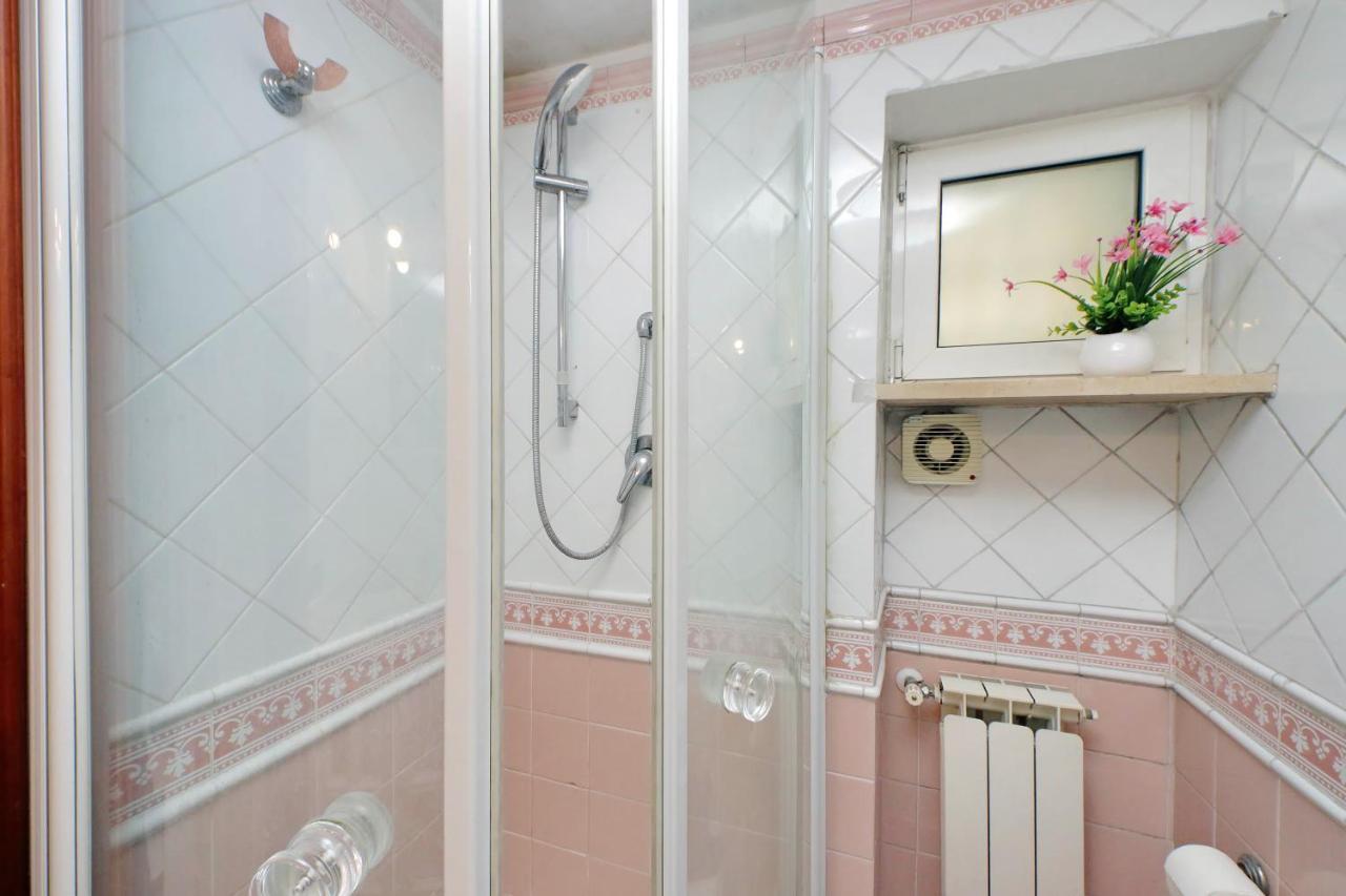 4Bnb - Luxury Trevi Apartment W Terrace โรม ภายนอก รูปภาพ